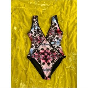 Swimsuit size L (12)